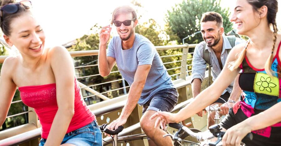 Madrid: Guided Electric Bike Tour. City center & Retiro Park - Central Madrid: a quick look at the royal city