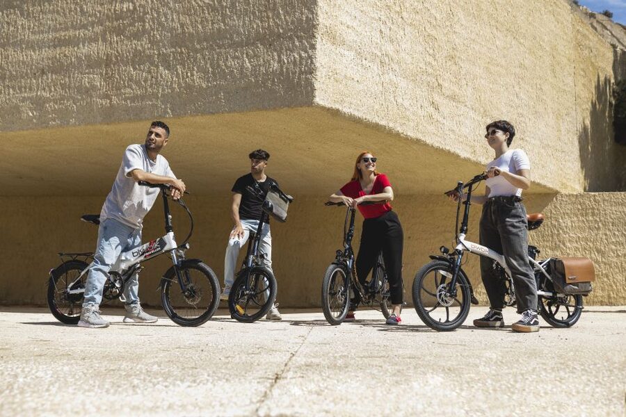 Madrid: Guided Electric Bike Tour. City center & Retiro Park - Who should choose this Madrid bike tour?