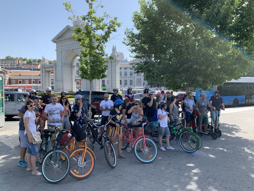 Madrid: Literary Quarter & Retiro Park Electric Bike Tour - Starting in the Barrio de las Letras