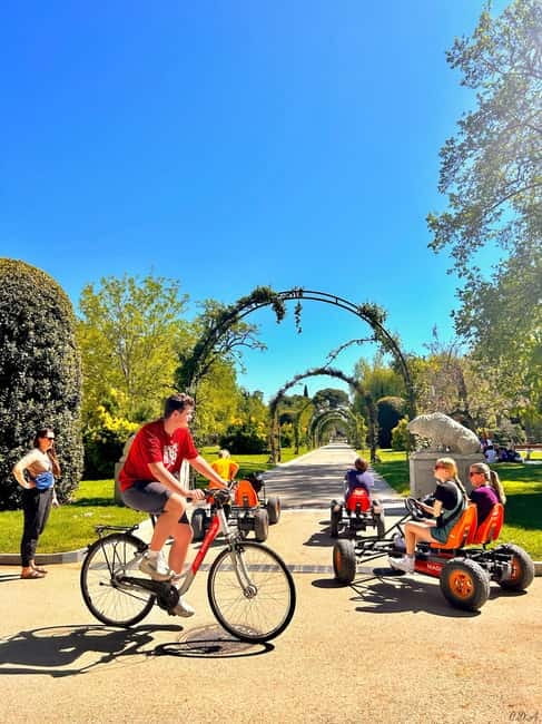 Madrid: Magic Retiro Park Bike Tour - Casa de Fieras, Madrid’s first zoo