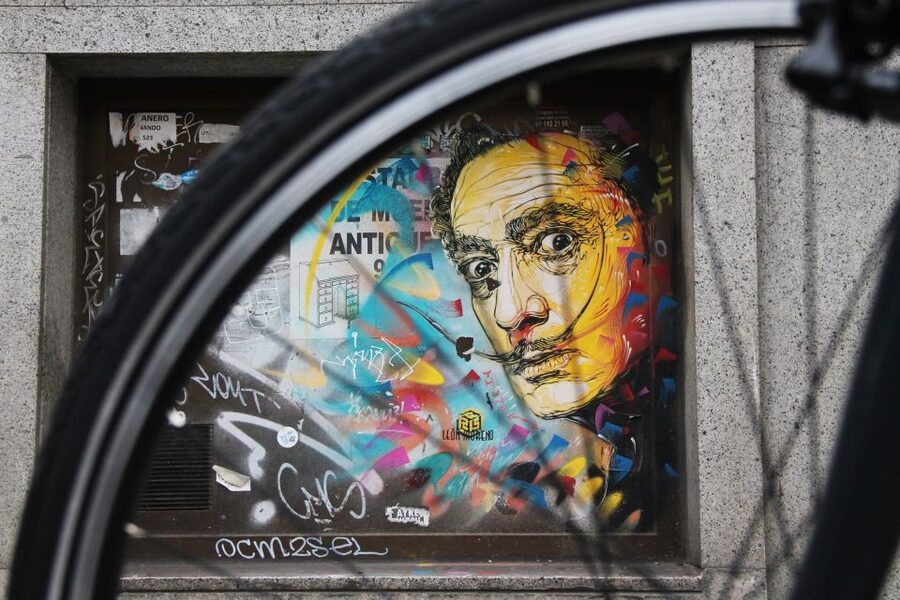 Madrid: Street Art Bike Tour - The pace, bikes, and level of effort