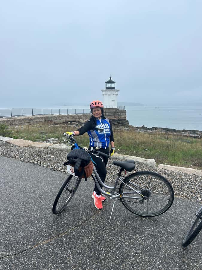 Maine Coastal Lighthouse:Two-hour bicycle tour - Why the Small Group Matters