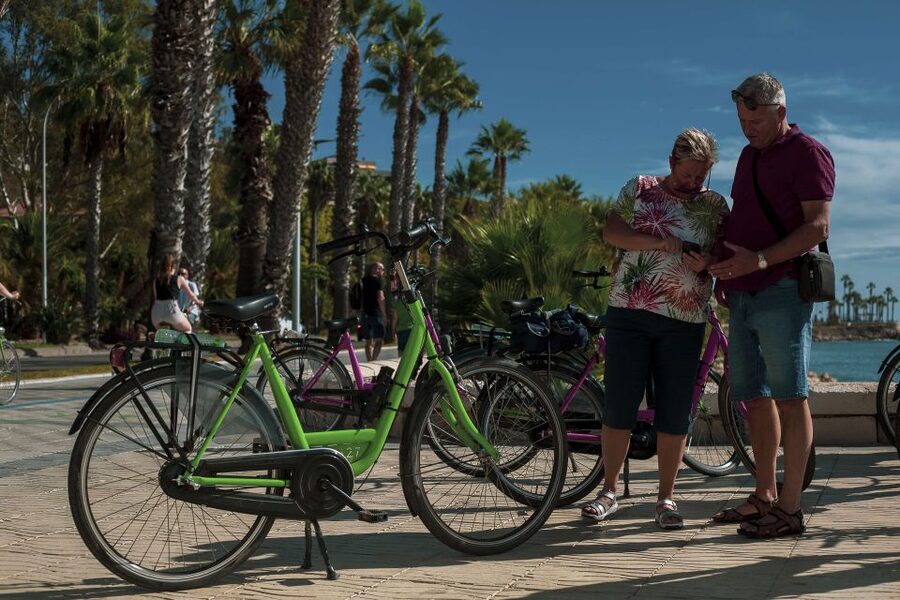 Malaga Bike Tour - Old Town, Marina & Beach - Starting beside Malaga’s central park