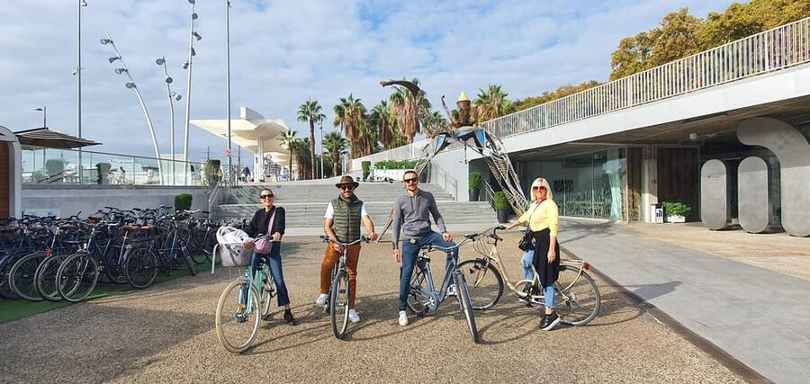 Malaga: Private Bike Rental - Key points at a glance