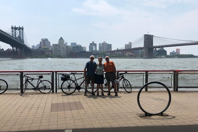 Manhattan and Brooklyn Bridge Bicycle Tour - City Hall Park and Lower Manhattan