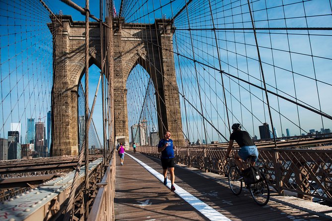 Manhattan and Brooklyn Bridge Bicycle Tour - Brooklyn Heights: quiet streets and old Brooklyn