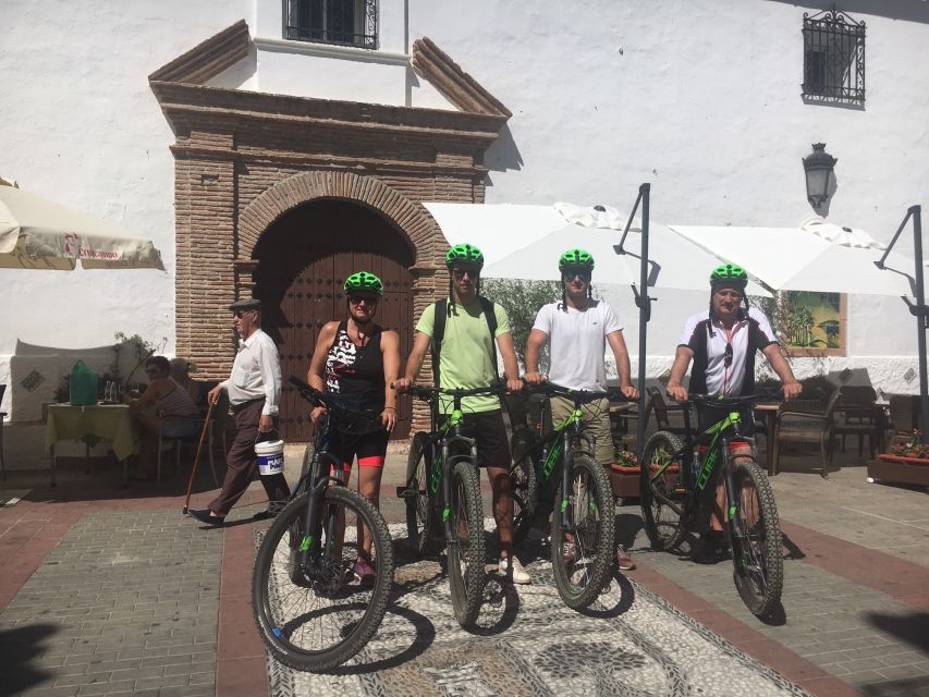 Marbella: E-Mountain Bike Tour with Wine - Tapas and wine in a coastal bodega