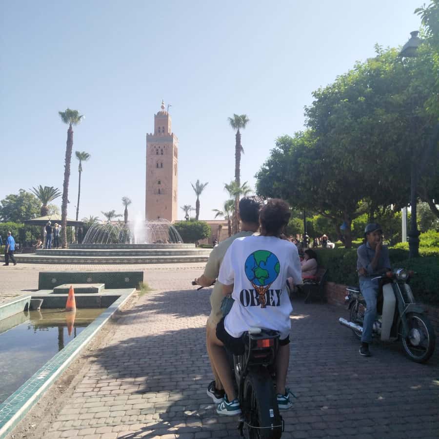 Marrakech: Bicycle Tour with a Local Guide - Jemaa el Fnaa and the Medina lanes