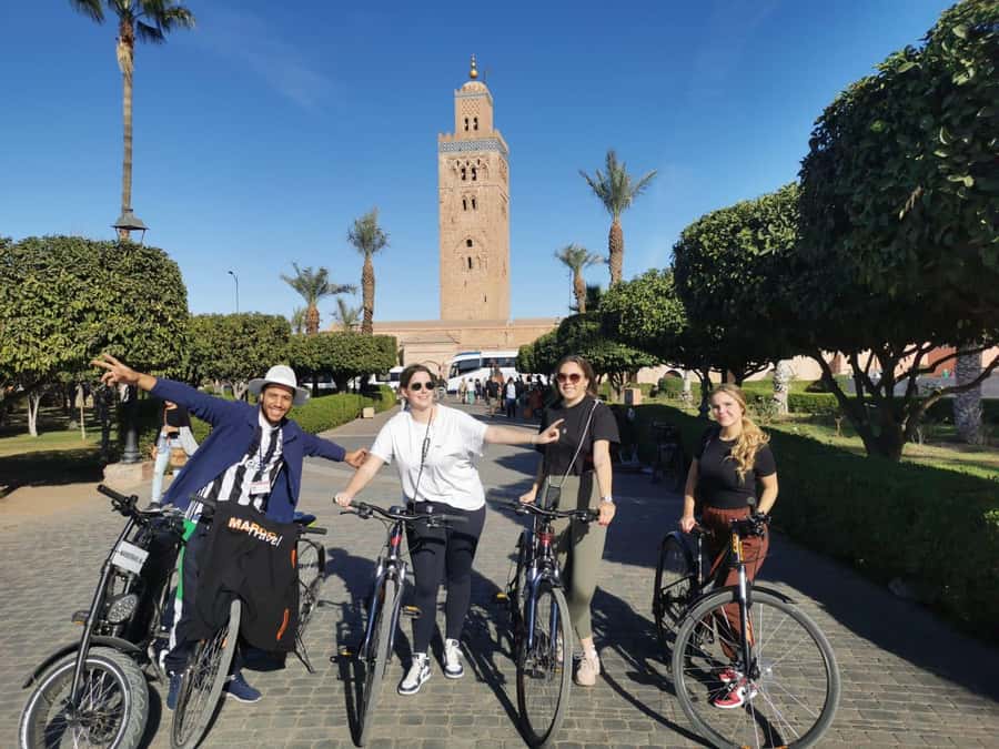 Marrakech: Guided Bike Tour with a local Guide - Why a bicycle works well in Marrakech