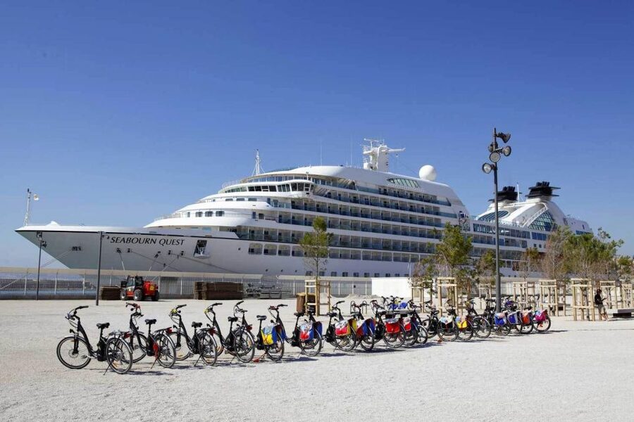 Marseille: Calanques Shore Excursion Electric Bike Day Tour - Parks, Notre-Dame de la Garde, and the final ride