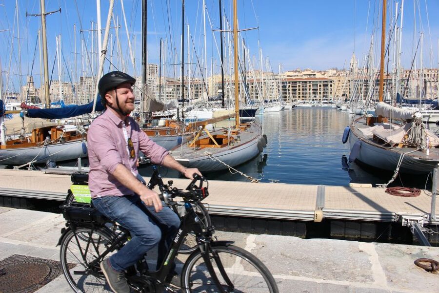 Marseille: E-bike Virtual Guided Tour - Catalans Beach, Prado Beach, and a swim break