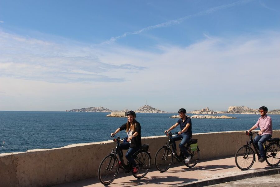 Marseille: E-bike Virtual Guided Tour - Reaching the Calanques National Park area