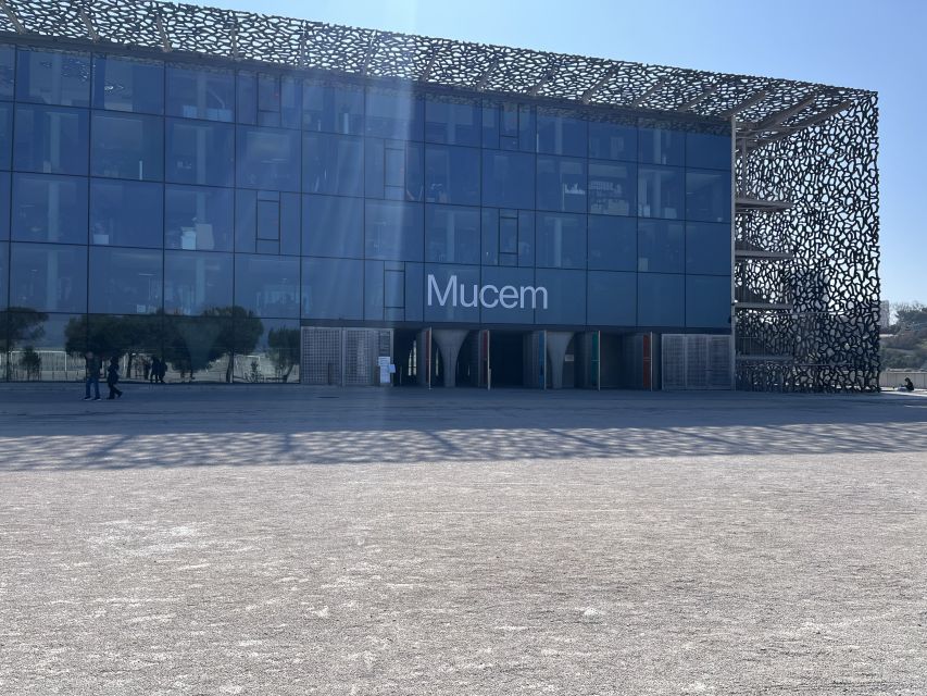 Marseille: Sightseeing E-Bike Tour - La Major Cathedral and Le Panier