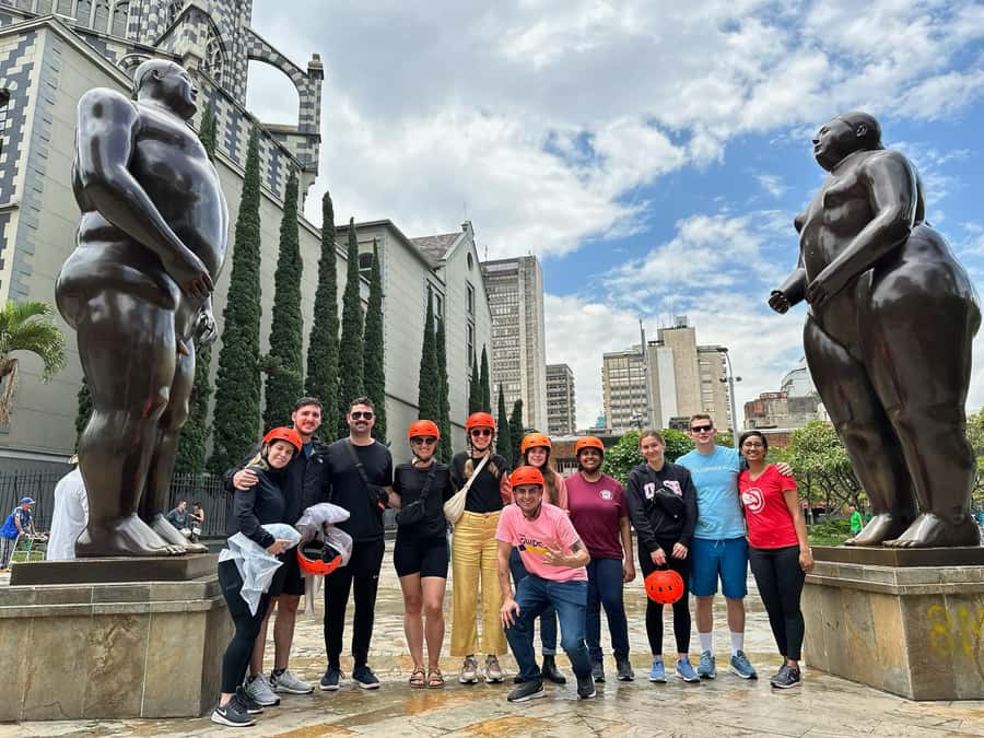 Medellín: History & Local Life Essentials Tour on an E-Bike - Along the metro viaduct into the city center