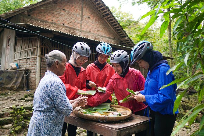 Menoreh Village Cycling - Leaving Yogyakarta for Nanggulan’s farming country
