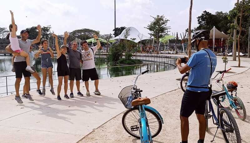 Mérida: Montejo Boulevard and Historic Center bike tour - The guide makes the difference