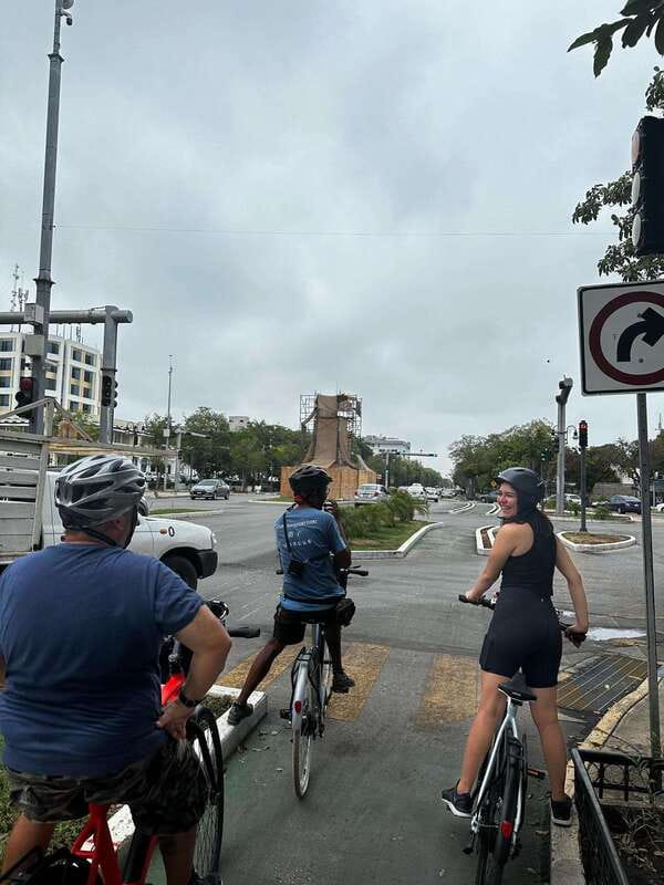 Mérida: The E-bike tour with history and culture - García Ginerés and its mid-century homes