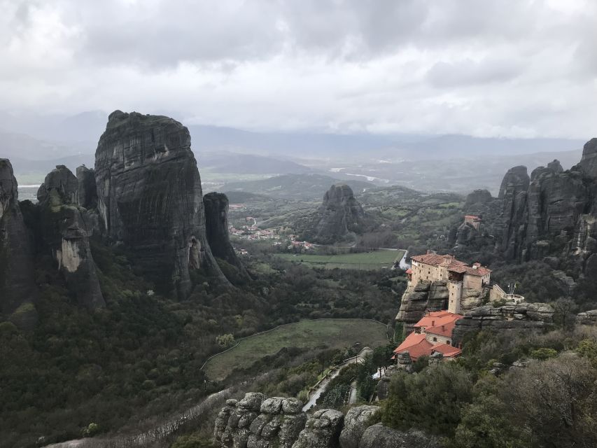 Meteora Electric Bike Tour - Rain, clothing, and practical preparation