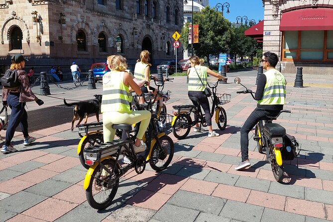 Mexico City E-Bike Tour with a taco and churros stop - Why an e-bike works so well in Mexico City