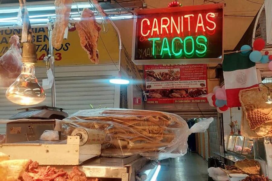 Mexico City: Guided Bike Tour of Culture and Local Taste - Starting with breakfast and a well-prepared bicycle