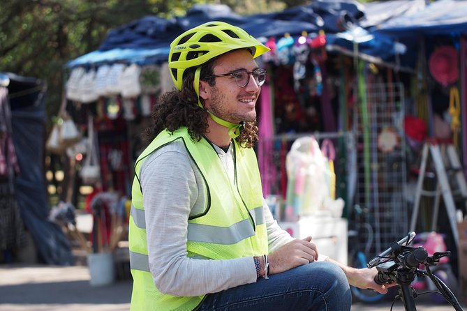 Mexico City Highlights E-Bike Tour With Foodie Stops - Who should book this Mexico City ride?