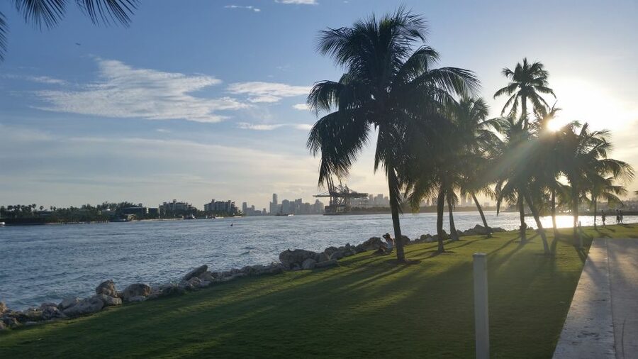 Miami: 2-Hour Art Deco Bike Tour - What the guides add to the experience