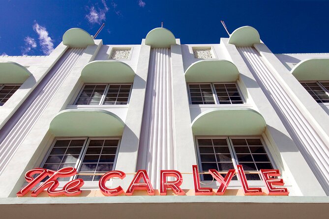 Miami Beach Art Deco & History Bike Tour with Design Enthusiast - Ocean Drive: reading Miami’s famous facades
