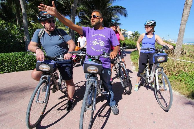 Miami Beach Bike Tour - Art Deco buildings and the former Versace mansion
