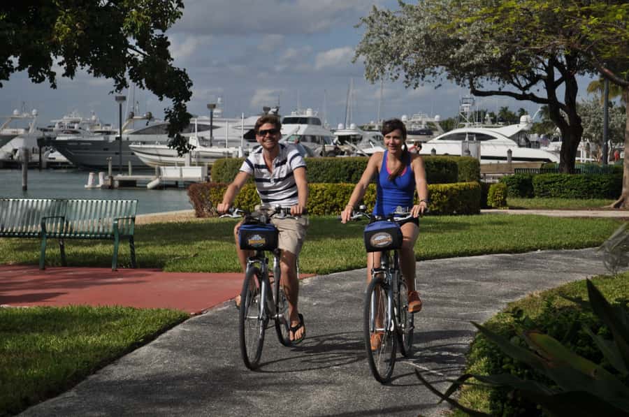 Miami: Bike Rental - Art Deco streets and the character of South Beach