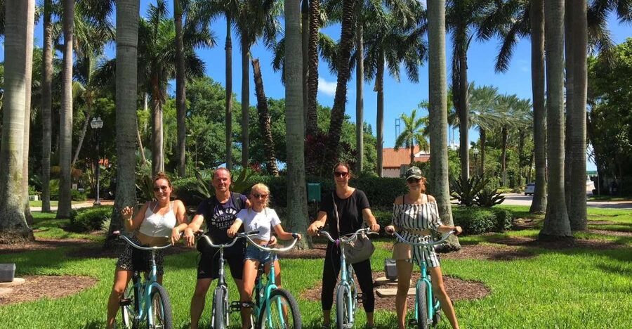 Miami: South Beach Bike Rental - Comfort, safety, and the self-guided format