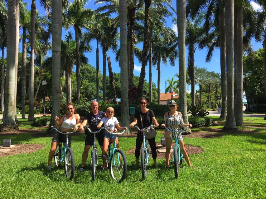 Miami: South Beach Bike Rental - Riding through the Art Deco District