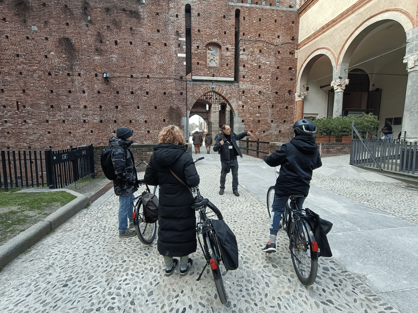 Milan: ELECTRIC-Bicycle Tour Live Tour Guide 3 hours & half - Why an Electric Bike Works Well in Milan