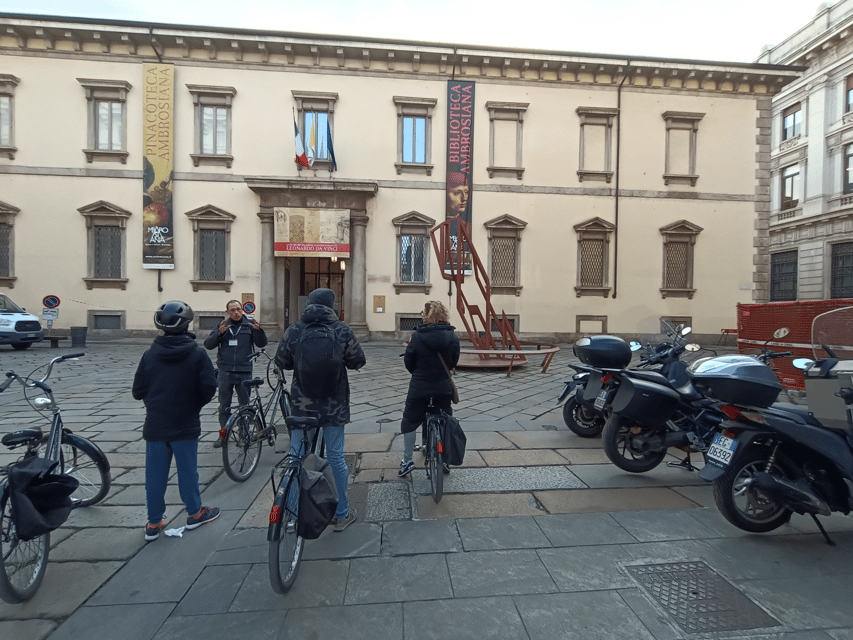 Milan: Guided Bike Tour - Roman columns and San Lorenzo