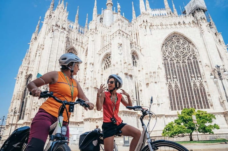 Milan: Highlights and Hidden Gems E-Bike Tour - Gae Aulenti and Milan’s newer districts