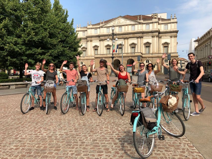 Milan: Highlights and Hidden Gems Guided Bike Tour - The bikes, pace, and group experience