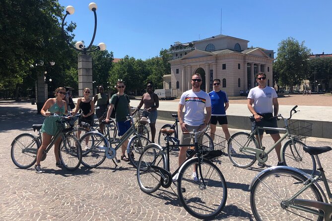 Milan's Hidden Gems: Unique Bike Tour (ENG, NL) - CityLife: a sharp change of scale