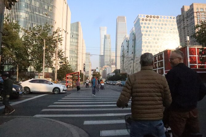 Modern Beijing Discovery by Bike - Parkview Green: art, shopping, and green design