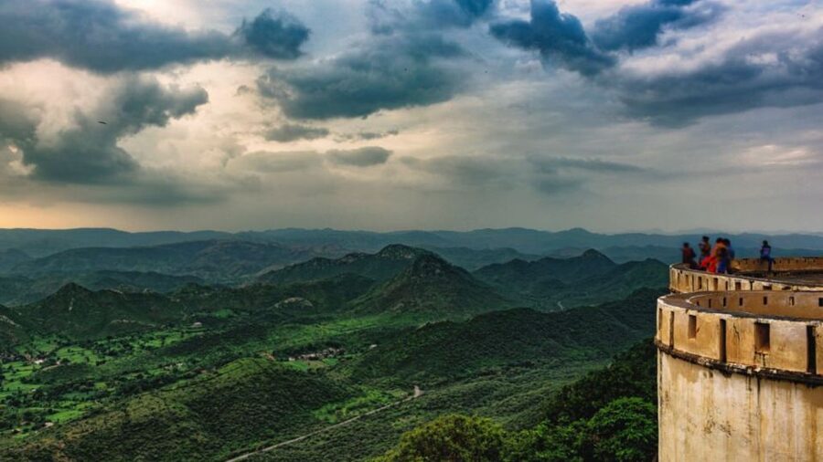 Monsoon Palace (Sajjangarh) E-bike Trail - E-bike effort, road comfort, and practical limits