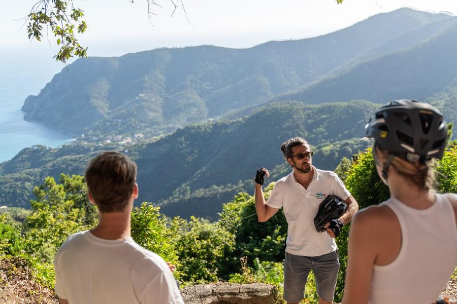 Monterosso al Mare: Cinque Terre National Park E-Bike Tour - The climb above Monterosso and Cinque Terre