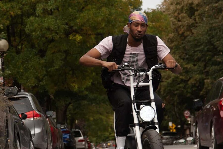 Montreal: E-Bike Sightseeing Tour - Four neighborhoods and the city behind the postcard