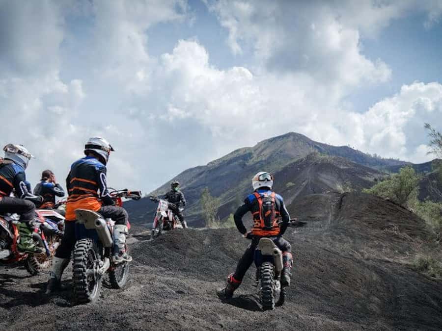 Mount Batur: Sunrise Dirt Bike Trek with Trained Riders - What the $50 Mount Batur experience really includes