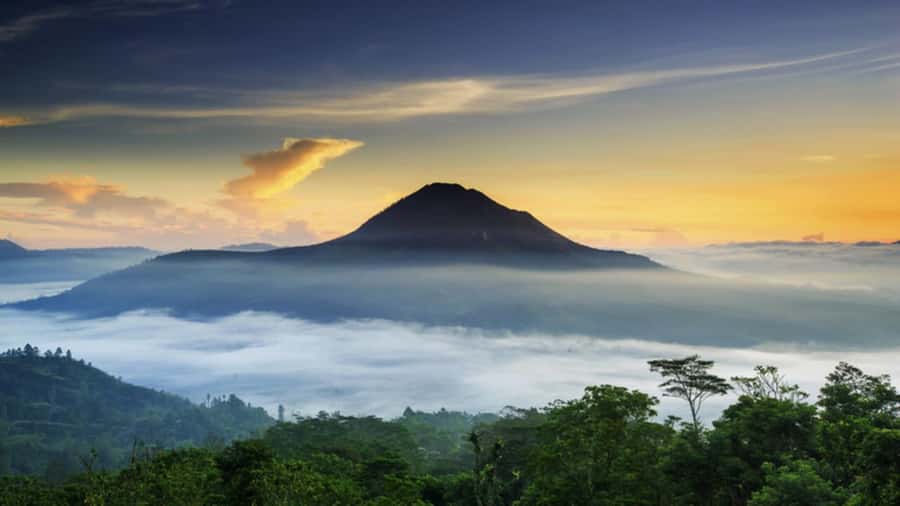 Mount Batur: Sunrise Dirt Bike Trek with Trained Riders - Sunrise over Mount Agung and Lake Batur