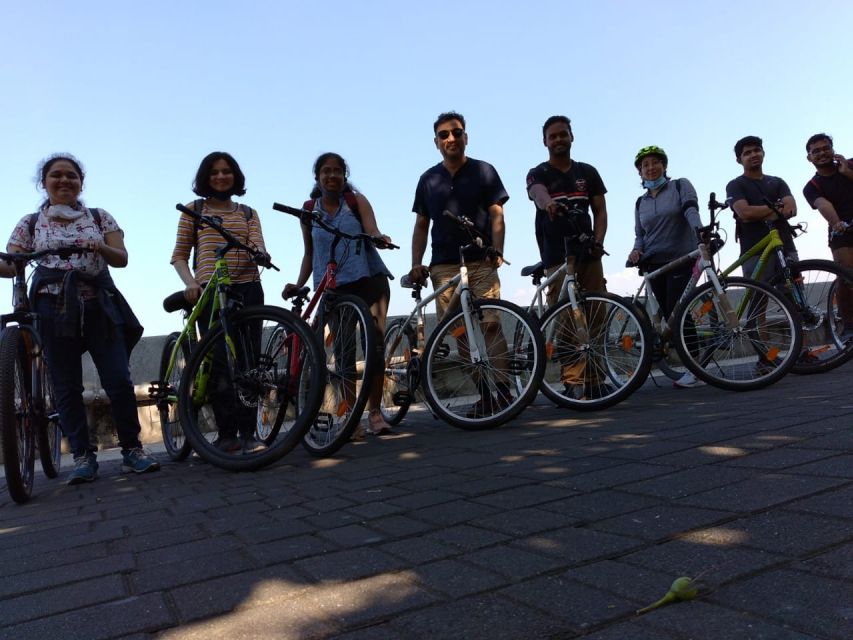 Mumbai: Morning Bicycle Tour - The guide makes the difference