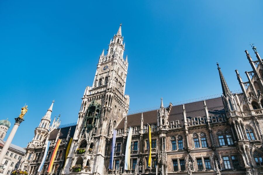 Munich 3-Hour Guided Bike Tour - Marienplatz and the old town opening