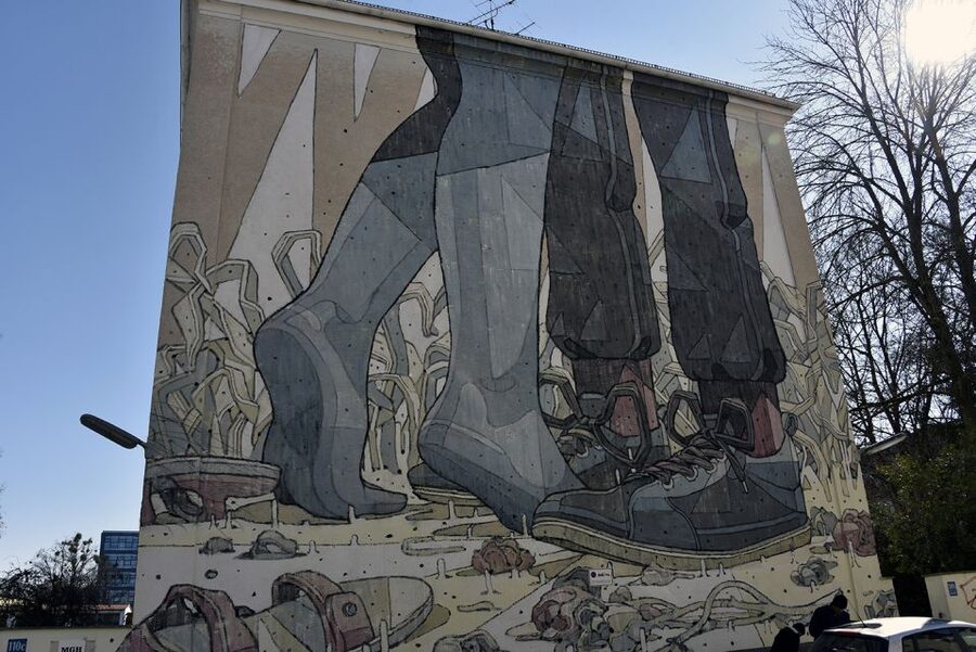 Munich: Street Art Bike Tour - The slaughterhouse district and a pause by the railway bridge