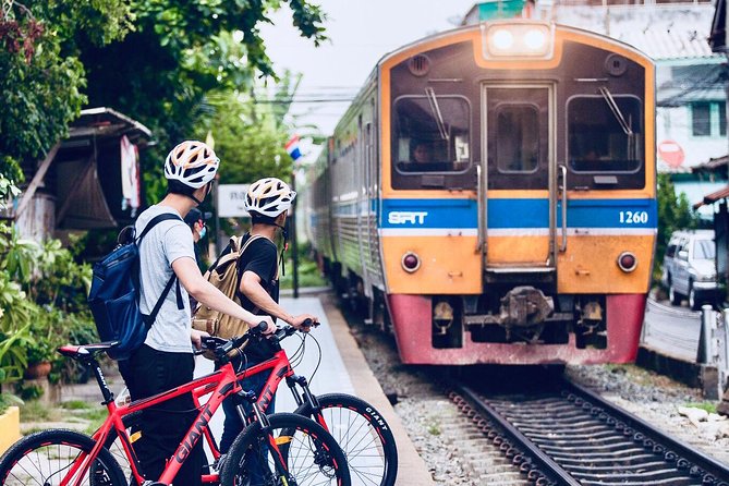 Must-Try: Hidden Bangkok Bike and Food Tour - Wat Kalayanamit and Bangkok’s religious life