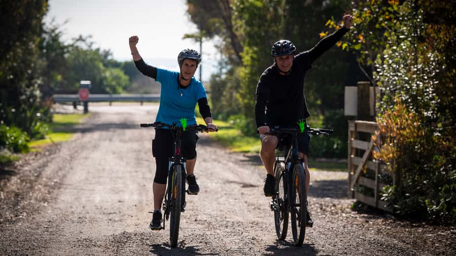 Napier: Cape Coast Winery Tour on E-Bikes - Starting in Napier and riding to Cape Kidnappers