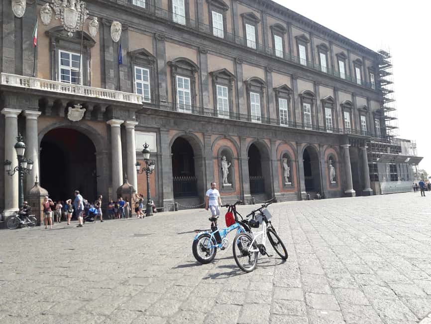 Naples: Panoramic E-Bike Tour - Spaccanapoli, Maschio Angioino, and Piazza del Plebiscito