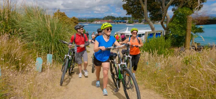 Nelson to Mapua: Full-Day Cycling Self-Guided Adventure - Mapua Wharf and the Shuttle Back to Nelson