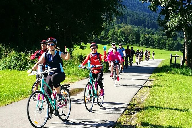 Neuschwanstein Castle by Bus Incl. Bike Ride or Hohenschwangau - How the return to Munich feels